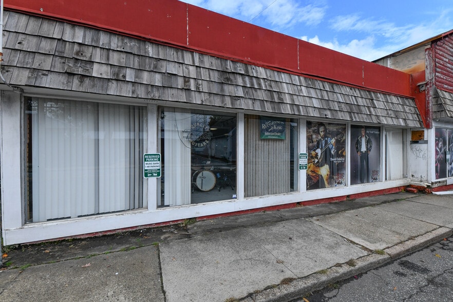 920 S Chapman St, Greensboro, NC for sale - Building Photo - Image 2 of 47