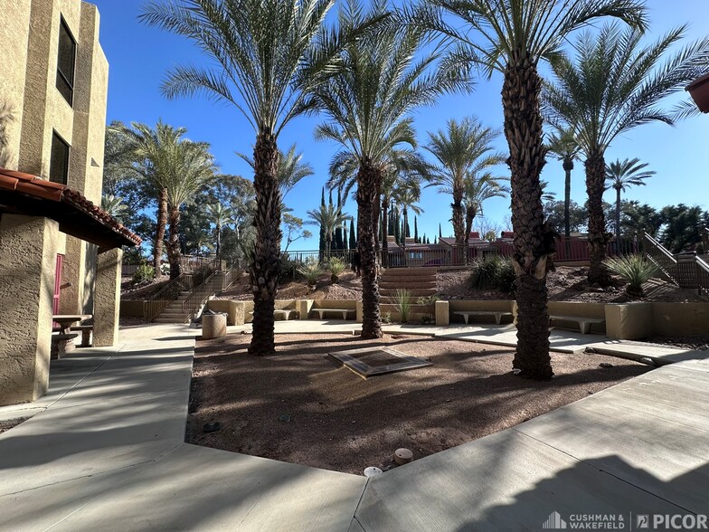 1111-1141 N El Dorado Pl, Tucson, AZ à louer - Photo du bâtiment - Image 3 de 7