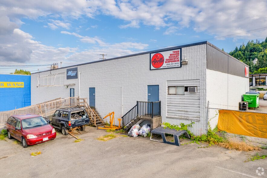 3010-3012 St Johns St, Port Moody, BC for sale - Building Photo - Image 2 of 3