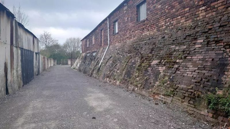 37 Pildacre Ln, Ossett à louer - Photo du bâtiment - Image 2 de 3