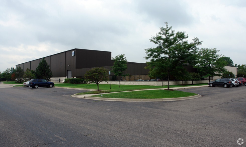 1 ATS Dr, Wixom, MI à louer - Photo du bâtiment - Image 2 de 3
