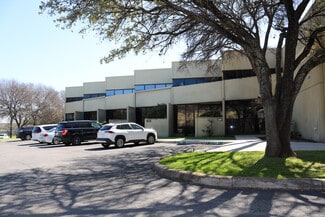 Plus de détails pour 506 Sandau Rd, San Antonio, TX - Local d'activités à louer