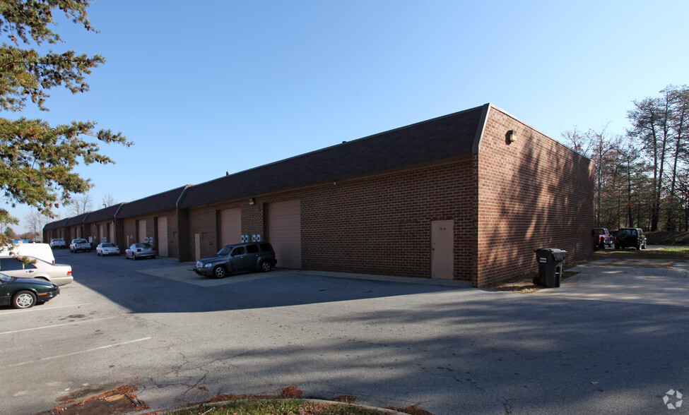 28 Industrial Park Dr, Waldorf, MD for sale - Primary Photo - Image 1 of 1