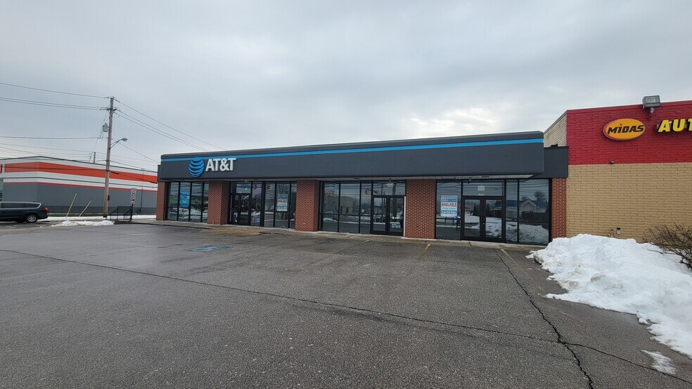 6290-6294 Mayfield Rd, Mayfield Heights, OH à louer - Photo du bâtiment - Image 2 de 8