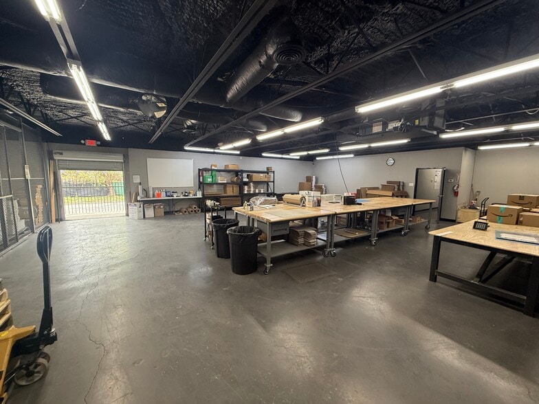 2745 Bryan Ave, Fort Worth, TX à vendre - Photo intérieure - Image 2 de 3