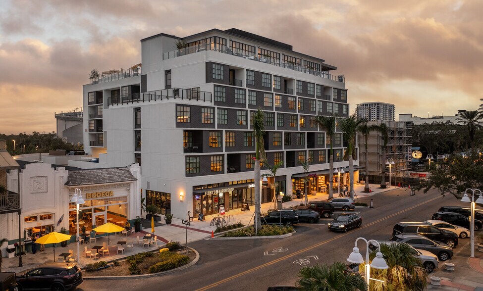 1200R Central Ave, Saint Petersburg, FL à vendre - Photo du bâtiment - Image 3 de 4