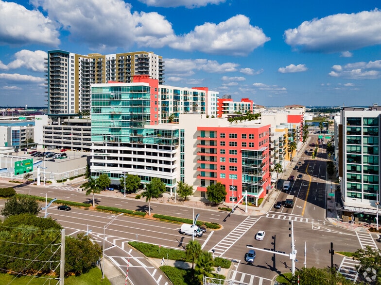 1120 E Kennedy Blvd, Tampa, FL for lease - Aerial - Image 3 of 22