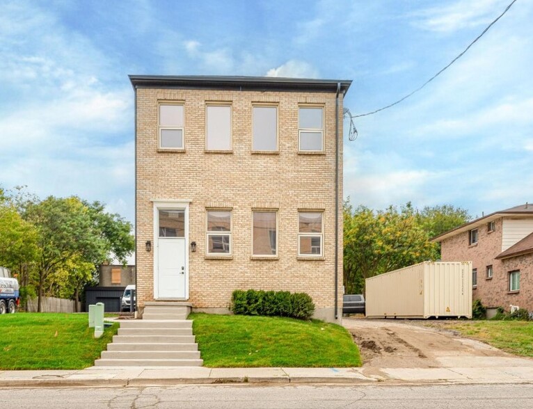 180 Simcoe St, London, ON à louer - Photo du bâtiment - Image 1 de 1