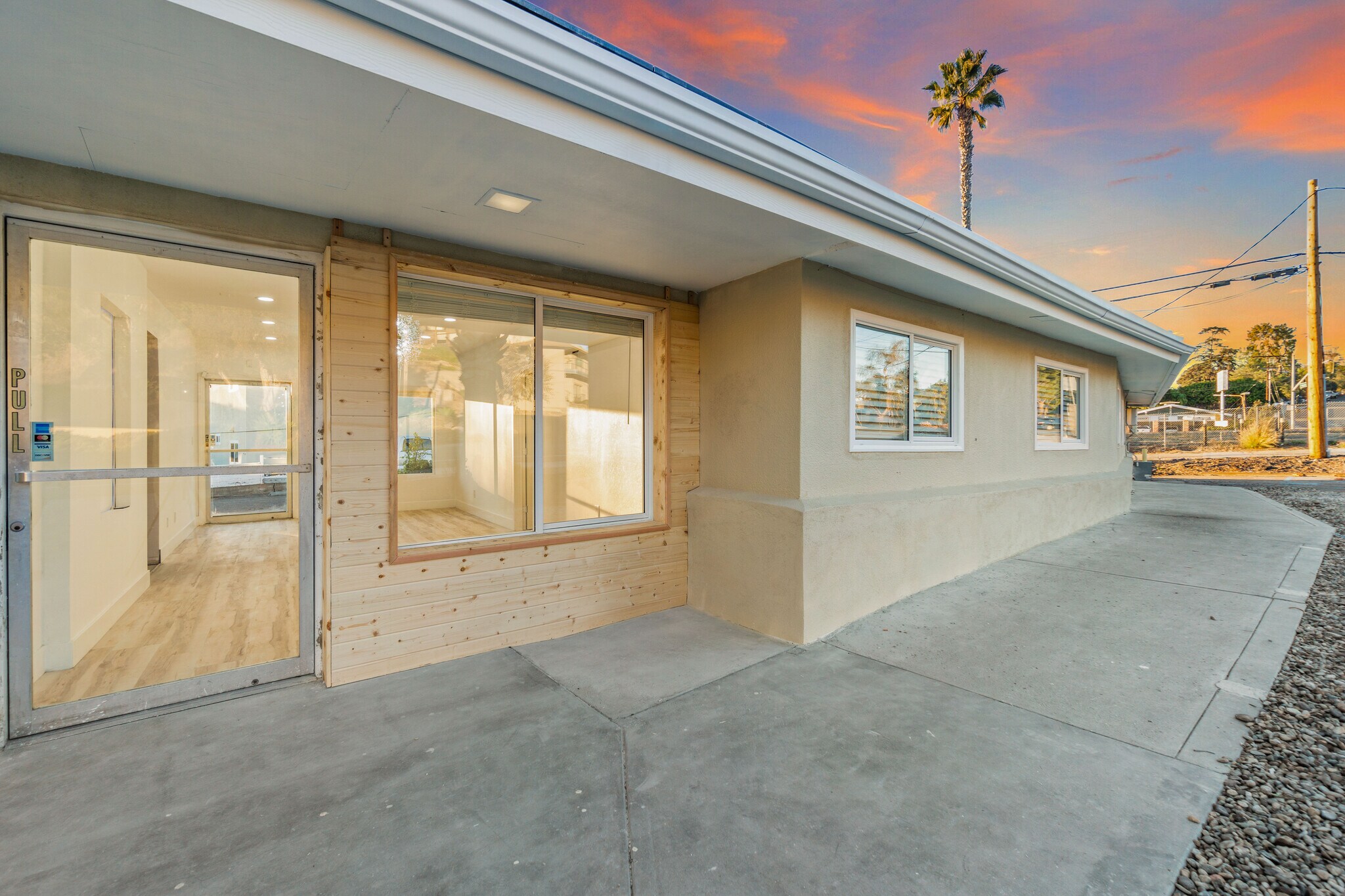 592-596 N Westwind Dr, El Cajon, CA à vendre Photo principale- Image 1 de 6