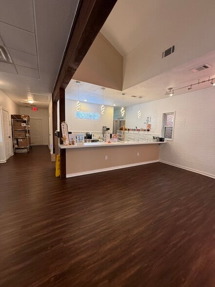 2905 Race St, Fort Worth, TX for lease - Building Photo - Image 3 of 7