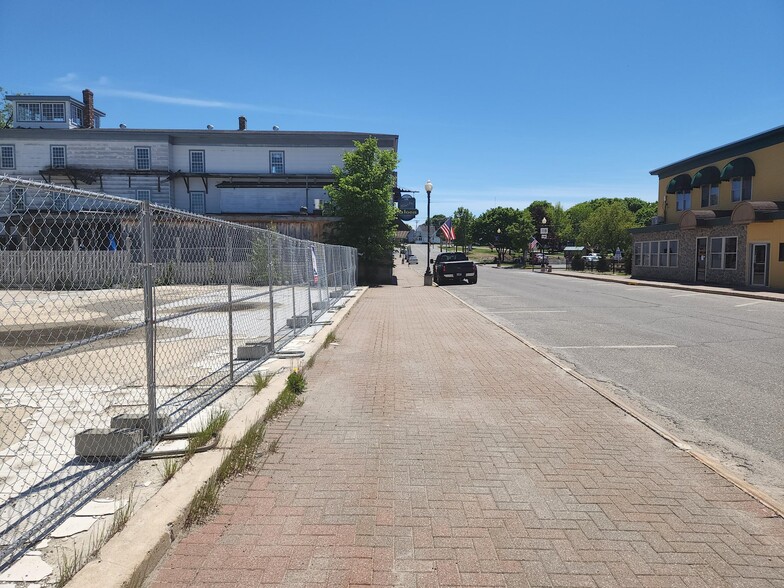 75 Penobscot Ave, Millinocket, ME à vendre - Photo du bâtiment - Image 3 de 6