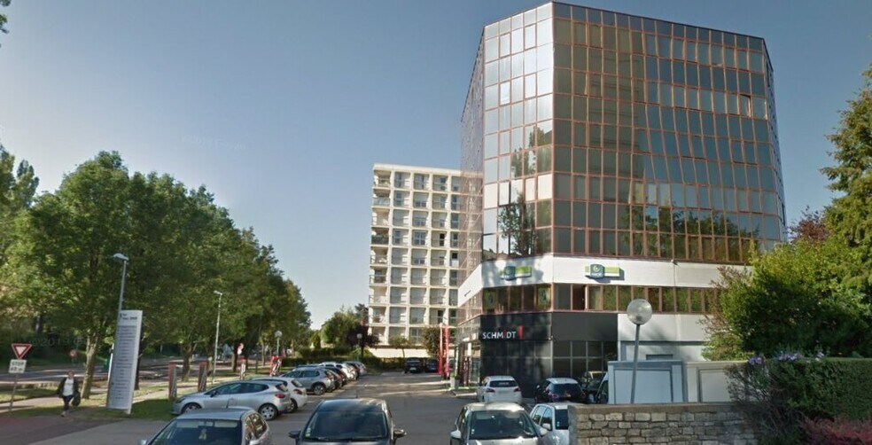 Office in Chalon-sur-Saône for lease - Building Photo - Image 3 of 8