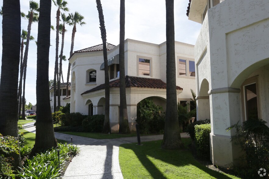 11760-11800 Central Ave, Chino, CA for lease - Primary Photo - Image 1 of 13