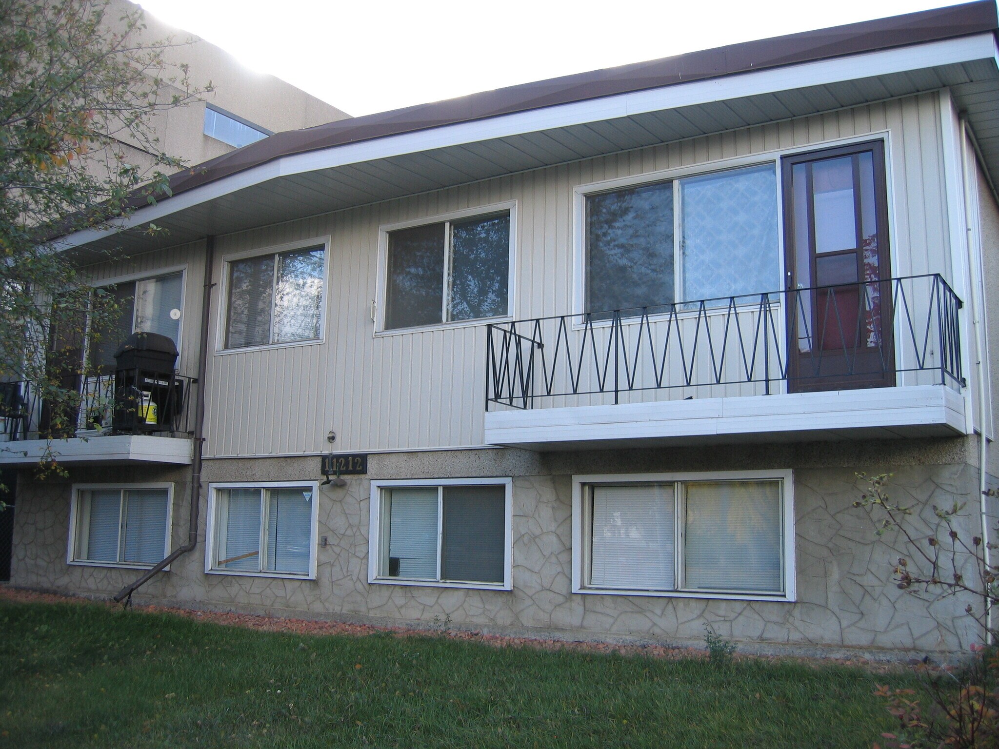 11212 124th St NW, Edmonton, AB à vendre Photo principale- Image 1 de 1