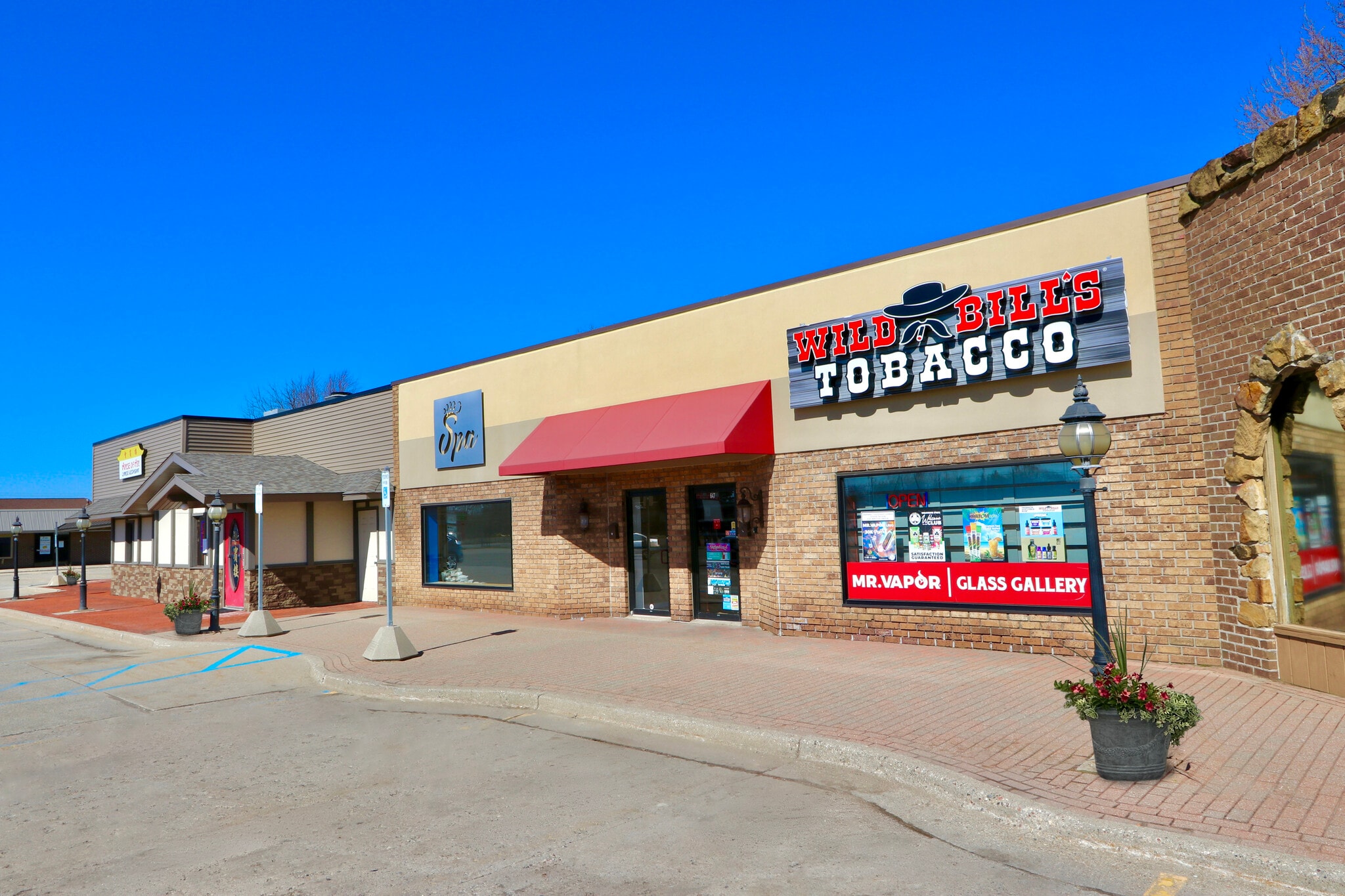 615-643 E Saginaw Hwy, Grand Ledge, MI for lease Primary Photo- Image 1 of 7