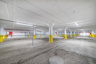 799 E 73rd St, Cleveland, OH for lease Interior Photo- Image 2 of 3