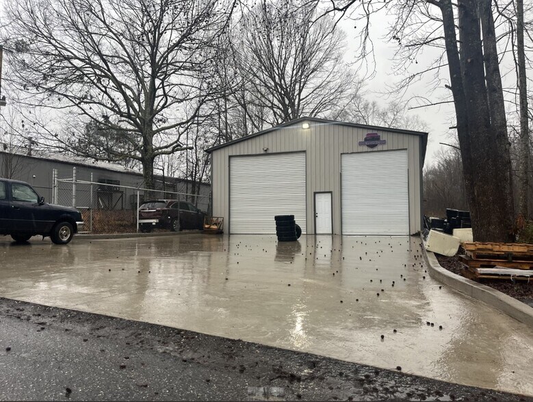 141 Fine Rd, Spartanburg, SC à vendre - Photo principale - Image 1 de 1