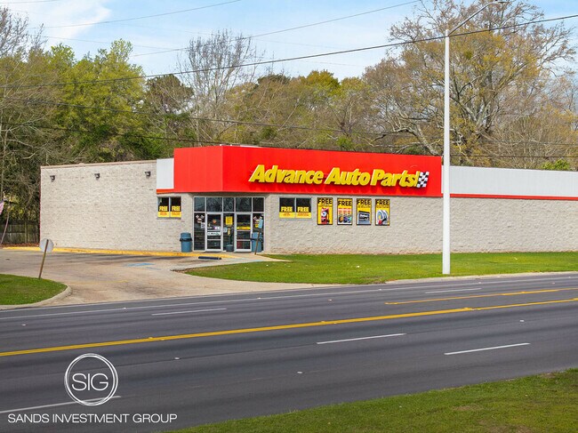 Plus de détails pour 132 N 16th Ave, Laurel, MS - Commerce de détail à vendre