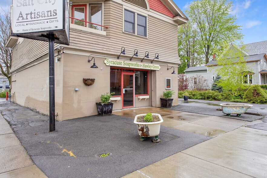 226 Hawley Ave, Syracuse, NY à vendre - Photo du bâtiment - Image 3 de 32