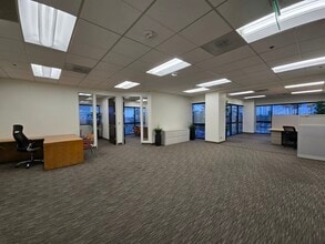 430 N Vineyard Ave, Ontario, CA for lease Interior Photo- Image 1 of 5