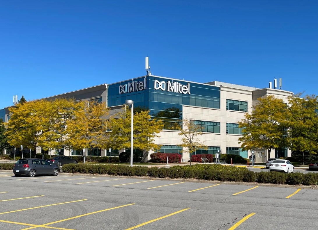 4000 Innovation Dr, Ottawa, ON à louer Photo du bâtiment- Image 1 de 14
