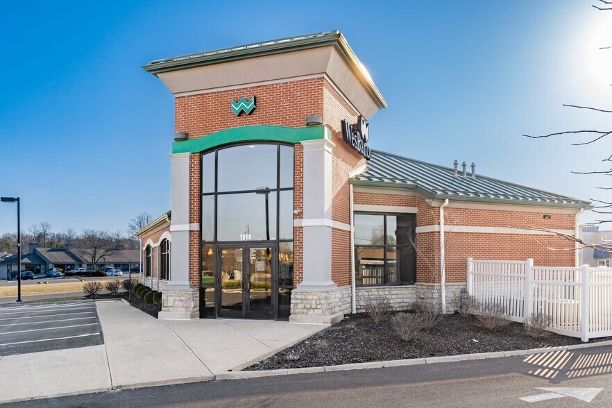 1880 Baltimore-Reynoldsburg Rd, Reynoldsburg, OH à vendre - Photo du bâtiment - Image 2 de 13