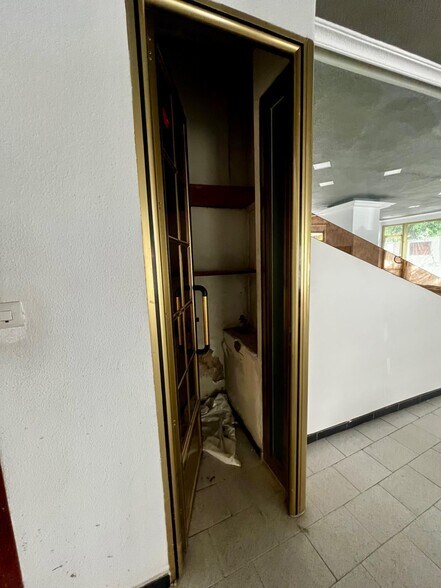 Retail in Córdoba, Córdoba for lease - Interior Photo - Image 3 of 5