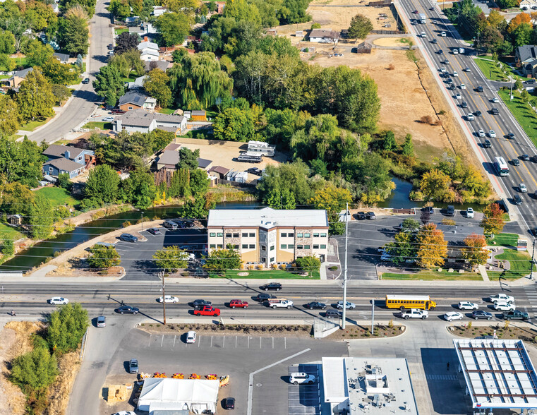 1550 S Cloverdale Rd, Boise, ID à vendre - Photo du bâtiment - Image 2 de 9