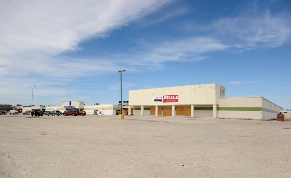 1501 E Main St, Alice, TX à louer - Photo du bâtiment - Image 1 de 5