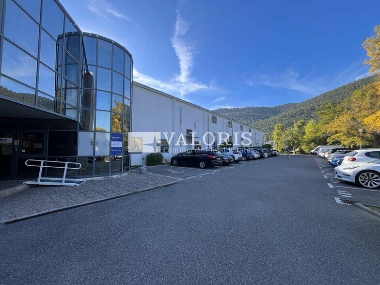 945 Avenue Du Pic De Bertagne, Gémenos for lease - Building Photo - Image 2 of 13