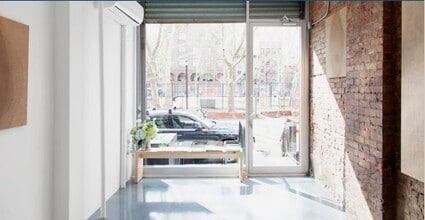 100-102 Forsyth St, New York, NY for lease Interior Photo- Image 2 of 3