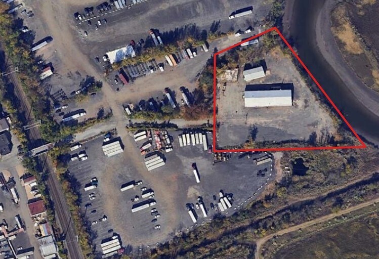 2 Cutters Dock Rd, Woodbridge, NJ à louer - Photo du bâtiment - Image 1 de 1
