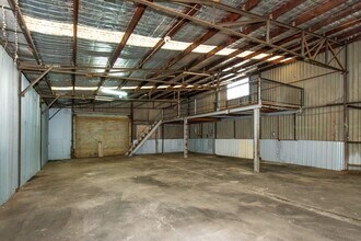 5 Tenterden Rd, Botany à louer Photo intérieure- Image 2 de 3