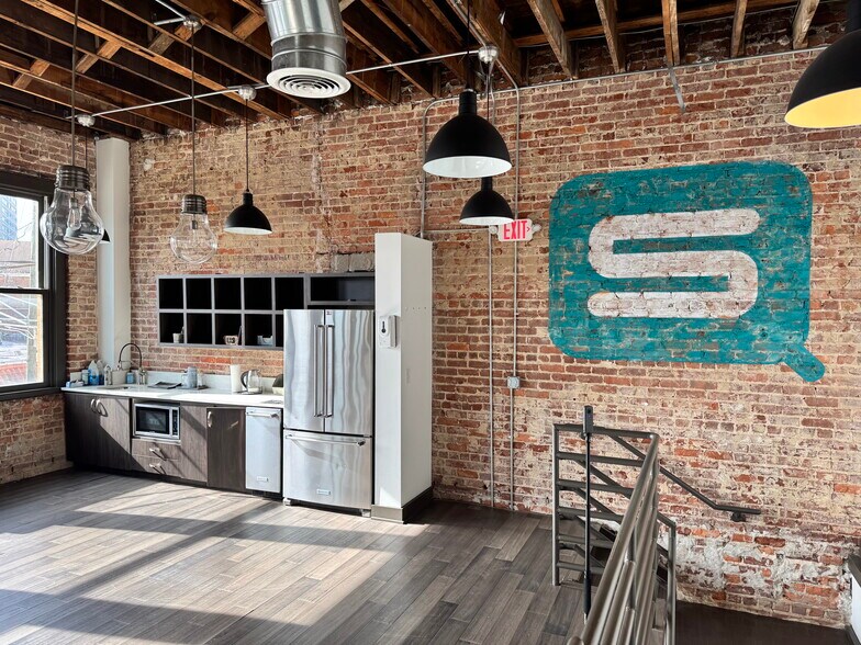 204 Edgewood Ave SE, Atlanta, GA à vendre - Photo du bâtiment - Image 3 de 9