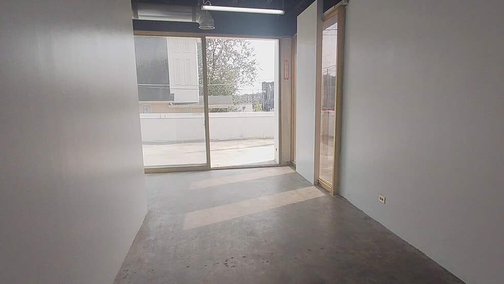 1612 Cleveland Ave, Atlanta, GA for lease - Commercial Listing Video - Image 2 of 15