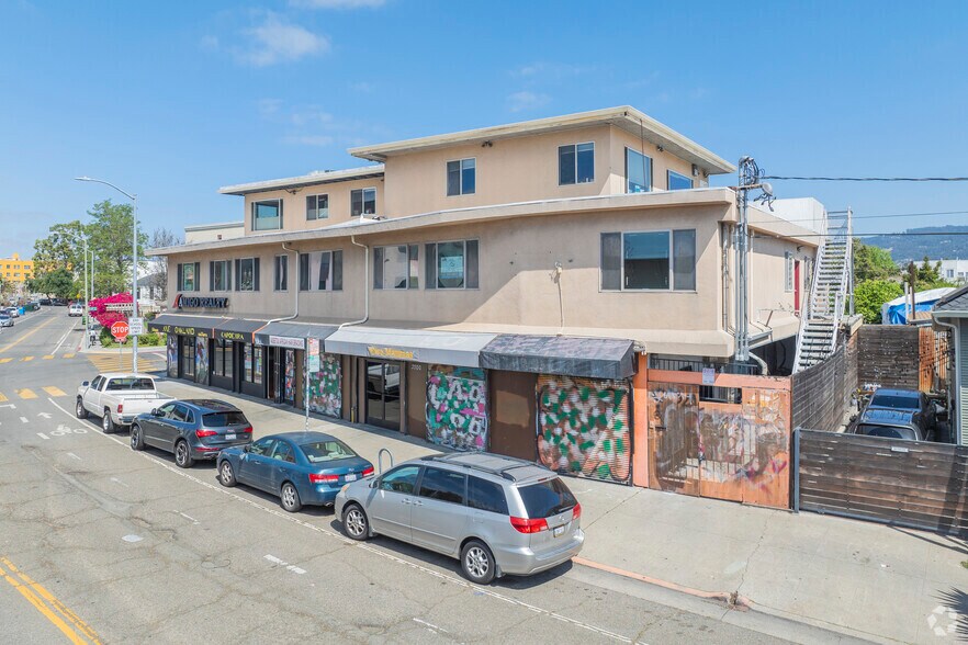 3700 E 12th St, Oakland, CA à louer - Photo du bâtiment - Image 3 de 27