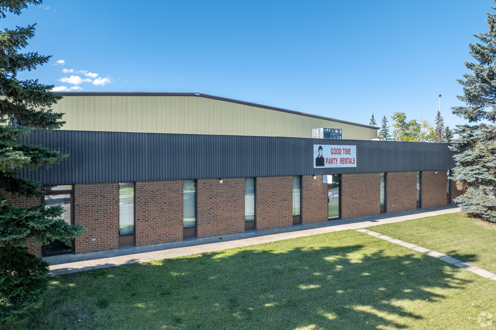 4605 76 Av SE, Calgary, AB for sale Building Photo- Image 1 of 8