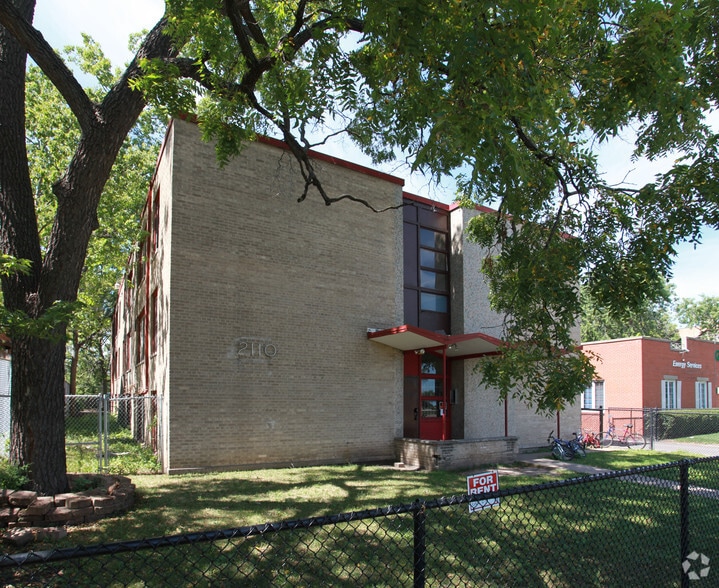 2110 S Park Ave, Minneapolis, MN for sale - Building Photo - Image 2 of 14