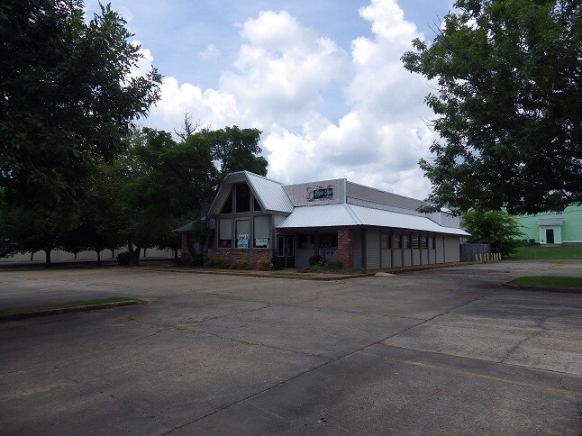 511 Academy Rd, Starkville, MS for sale Primary Photo- Image 1 of 1