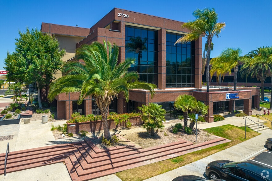 27720 Jefferson Ave, Temecula, CA à louer - Photo principale - Image 1 de 11