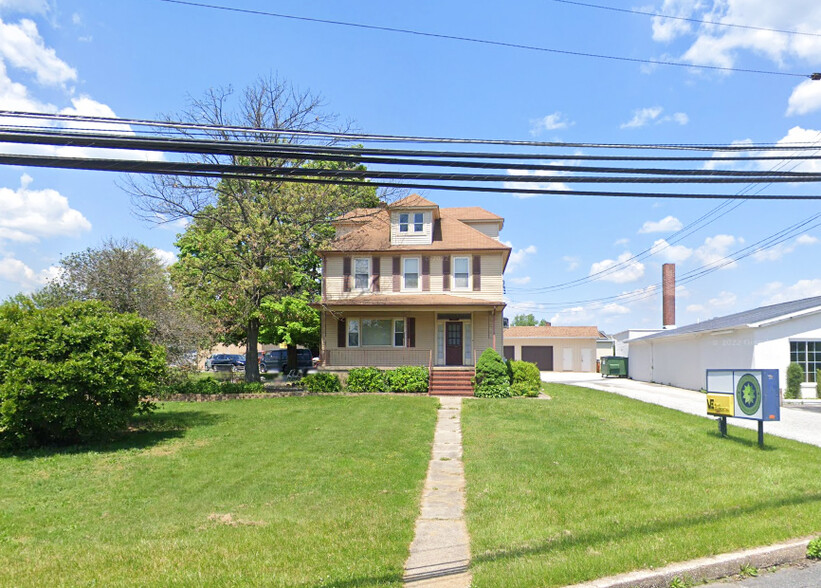 4743 Ridge Rd, Baltimore, MD for sale - Primary Photo - Image 1 of 8