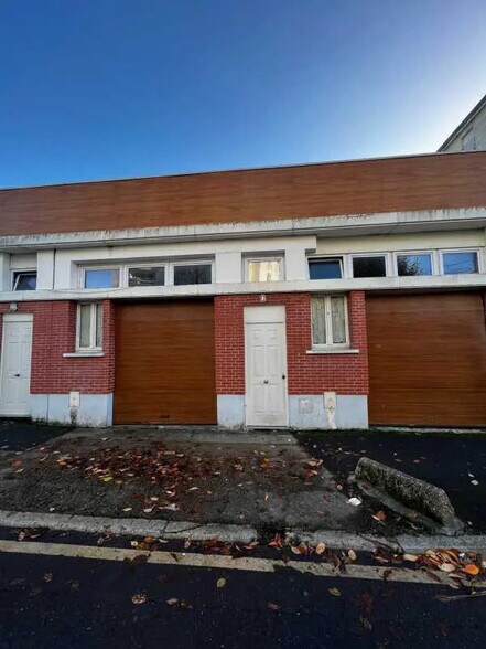 Local d'activités dans Meaux à vendre - Photo du bâtiment - Image 1 de 12