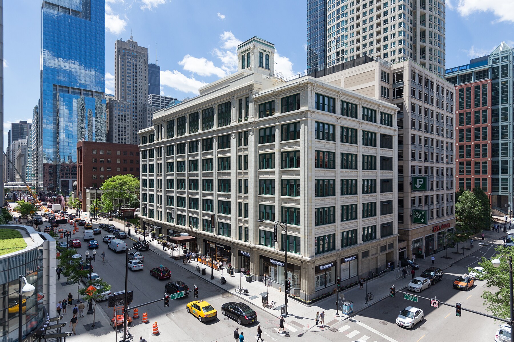 350 N Clark St, Chicago, IL à louer Photo du bâtiment- Image 1 de 8