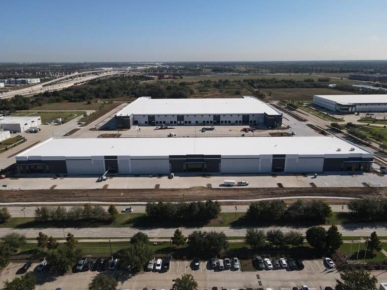 14621 Kirby Dr, Pearland, TX for lease - Building Photo - Image 3 of 7