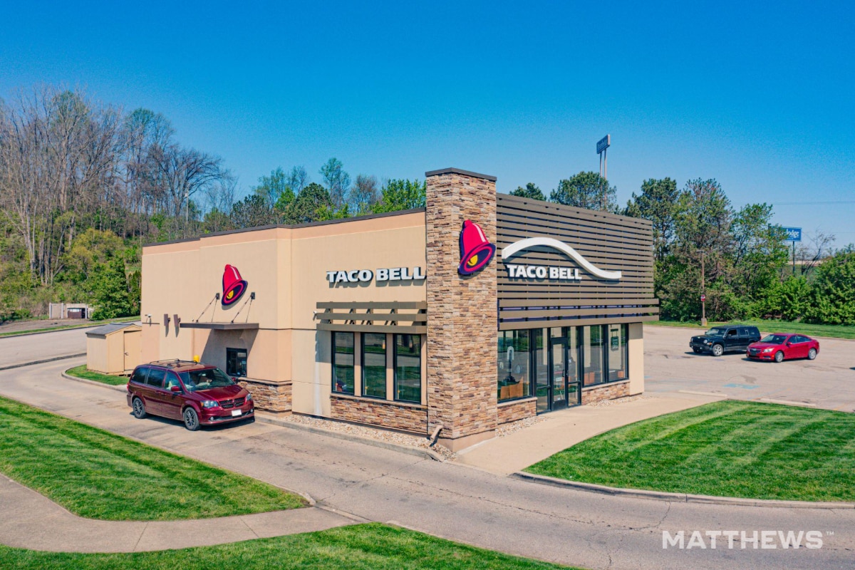 2300 Interstate Cir, Mansfield, OH for sale Primary Photo- Image 1 of 6