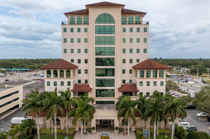 1 S School Ave, Sarasota, FL à louer - Photo du bâtiment - Image 2 de 25