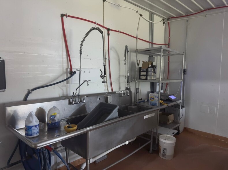 1958 Winningham Rd, Seymour, MO for sale - Building Photo - Image 3 of 14