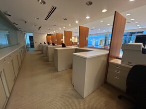 600 N Buffalo Grove Rd, Buffalo Grove, IL for lease Interior Photo- Image 1 of 8