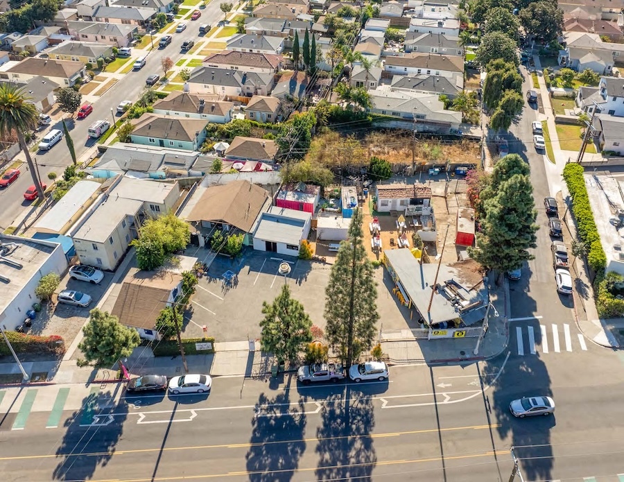 5740-5754 W Adams Blvd, Los Angeles, CA à vendre Photo du bâtiment- Image 1 de 13