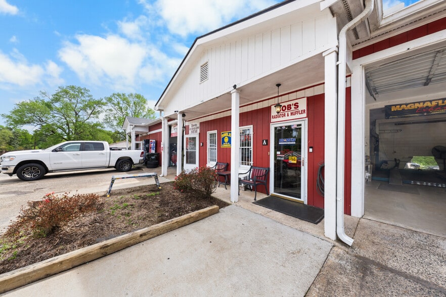 921 Midway Ave, Durham, NC for lease - Building Photo - Image 3 of 5